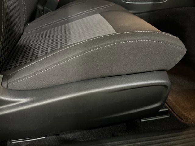 Used 2022 Dodge Challenger SXT w/ Blacktop Package RWD image 31