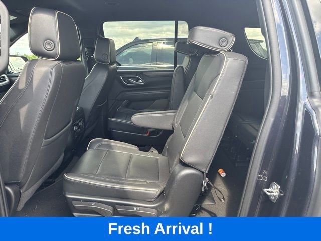 Used 2023 Chevrolet Suburban Premier RWD image 16