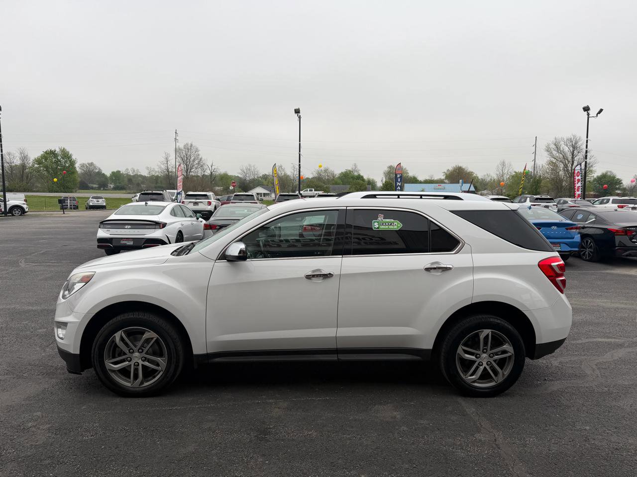 Used 2016 Chevrolet Equinox LTZ w/ Enhanced Convenience Package FWD image 9