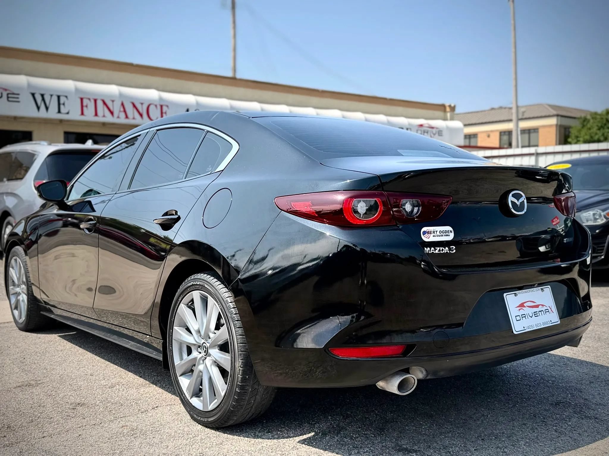 Used 2023 MAZDA MAZDA3 s FWD image 5