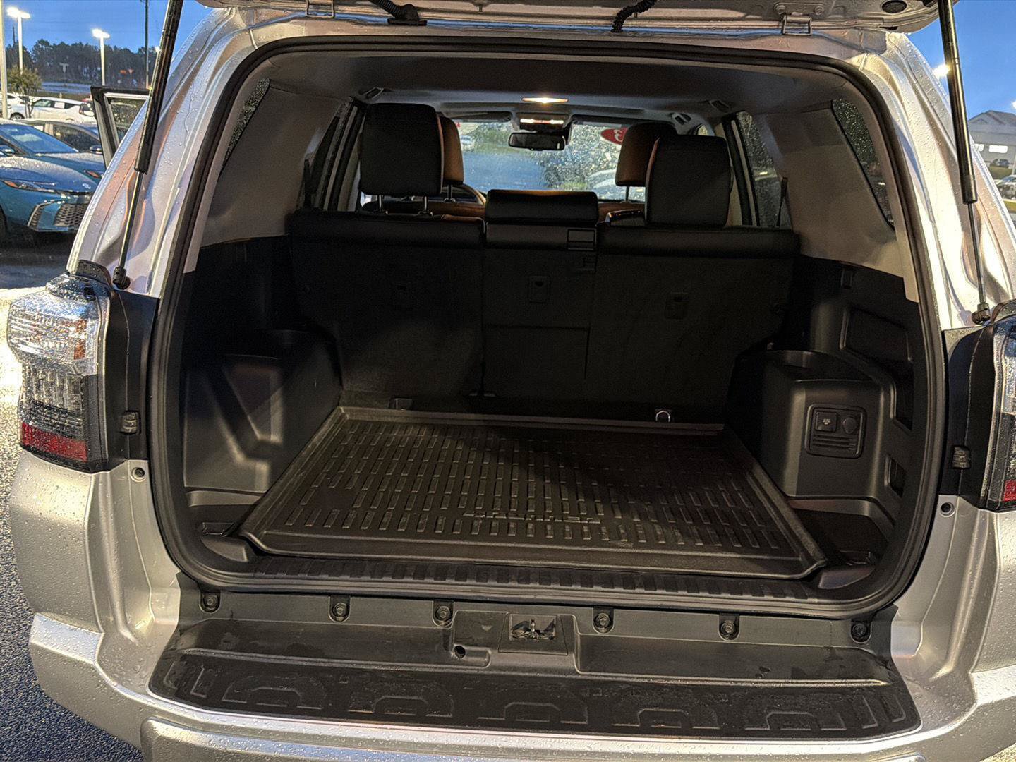 Certified 2023 Toyota 4Runner TRD Off-Road Premium w/ Moonroof Package AWD/4WD image 37