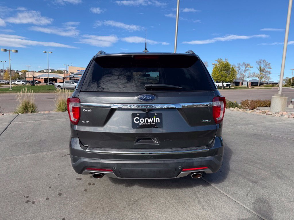 Used 2018 Ford Explorer XLT w/ Equipment Group 202A AWD/4WD image 7