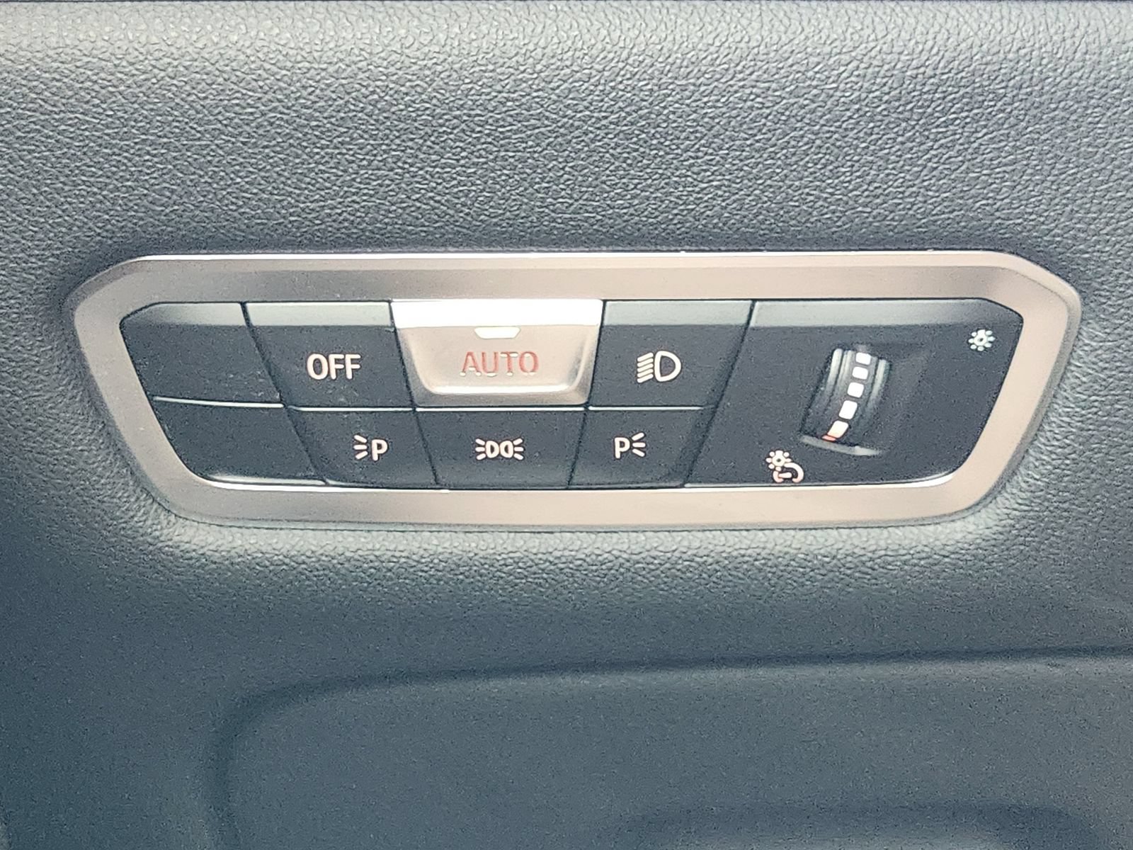 Used 2023 BMW X7 xDrive40i AWD/4WD image 24