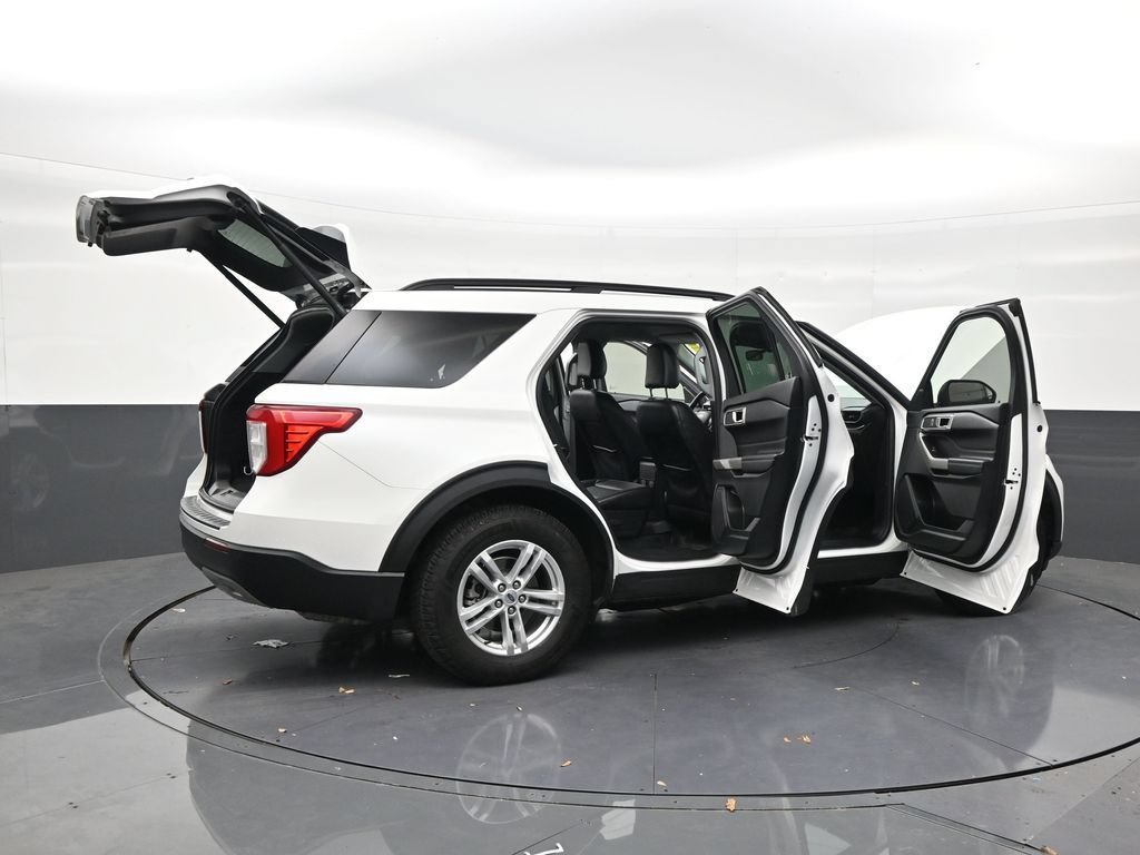 Used 2023 Ford Explorer XLT w/ Equipment Group 202A RWD image 28