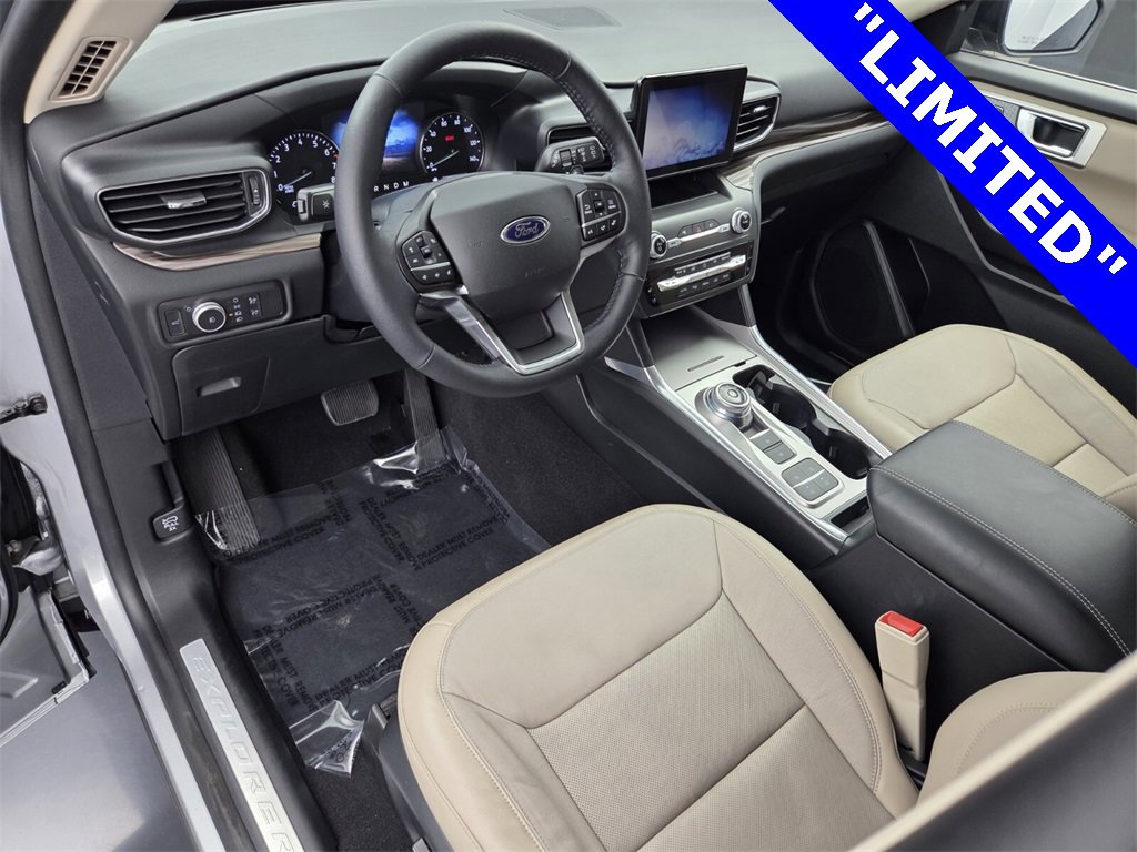 Used 2020 Ford Explorer Limited w/ Class III Trailer Tow Package image 30