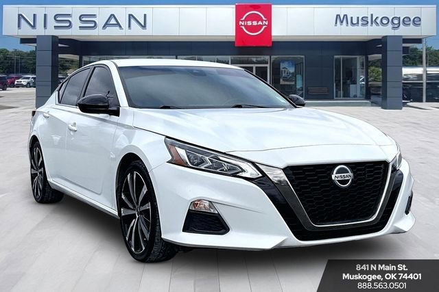 Used 2021 Nissan Altima 2.5 SR image 1