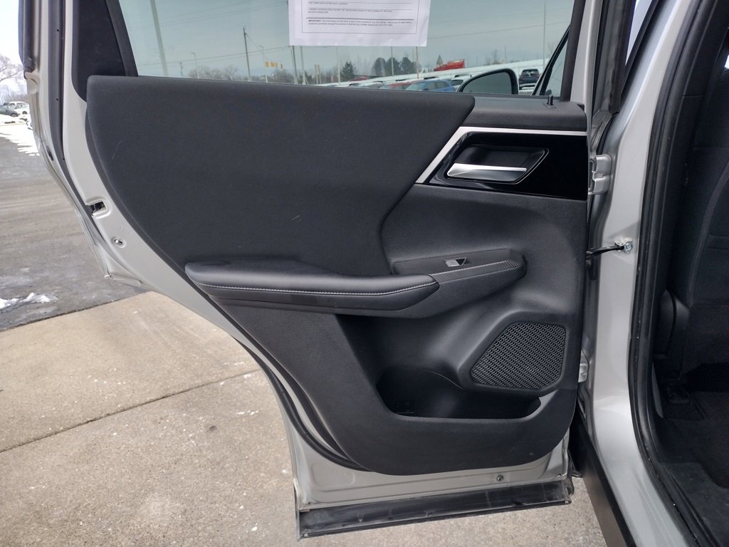 Used 2022 Mitsubishi Outlander ES image 26