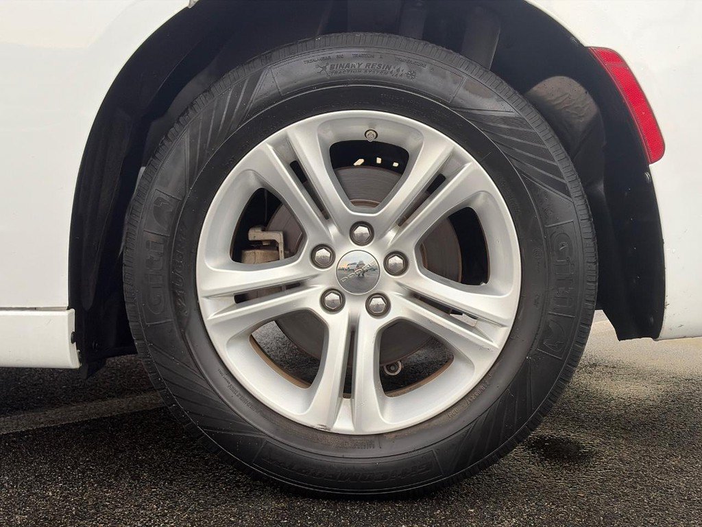 Used 2023 Dodge Charger SXT RWD image 9