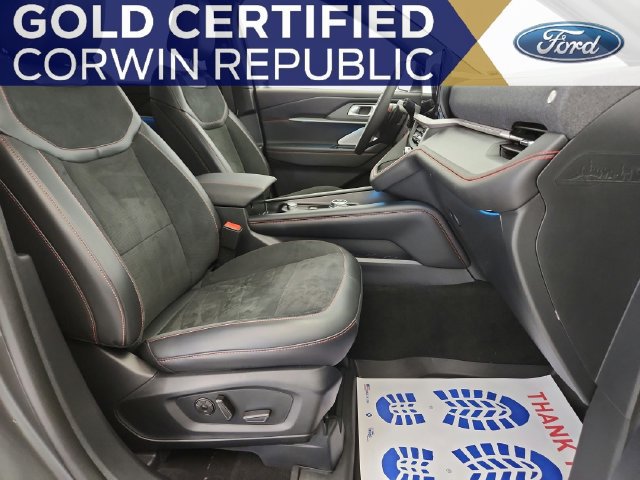 Used 2026 Ford Explorer ST w/ Sun And Sound Package AWD/4WD image 32