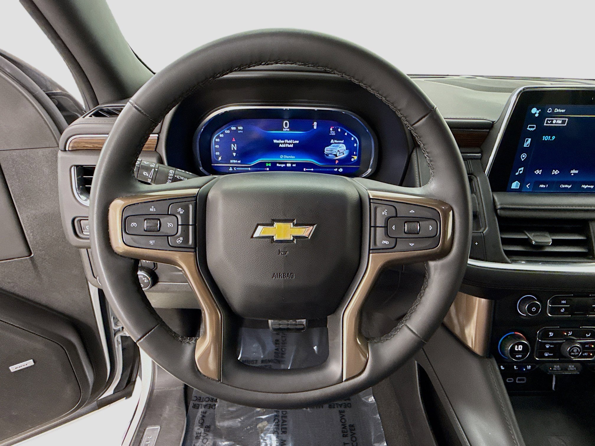 Used 2023 Chevrolet Tahoe High Country image 11