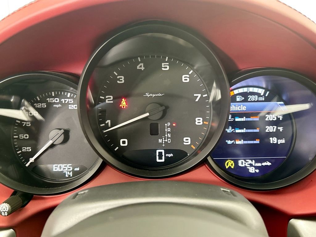 Used 2021 Porsche 718 Boxster Spyder RWD image 27