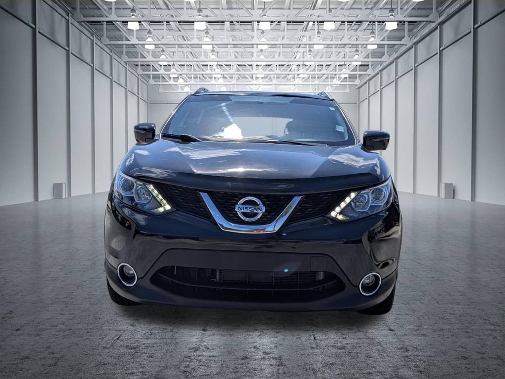 Used 2017 Nissan Rogue Sport SL FWD image 2