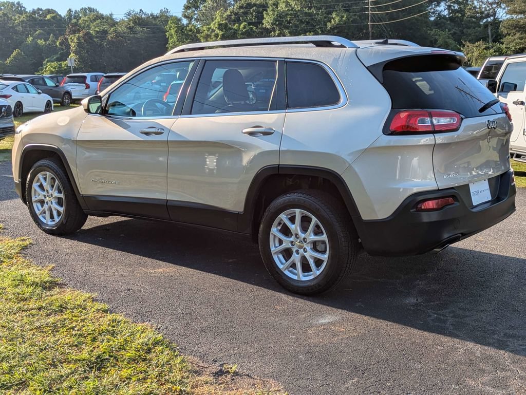 Used 2015 Jeep Cherokee Latitude FWD image 4