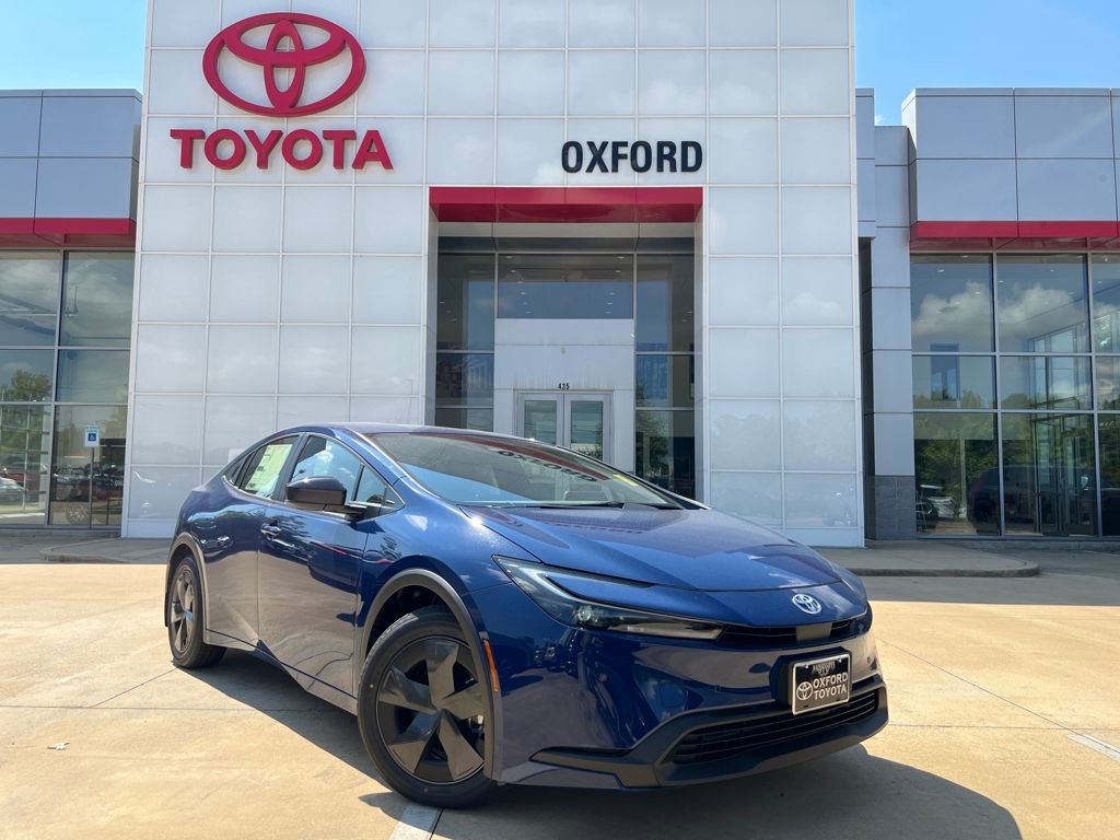 New 2026 Toyota Prius LE image 1