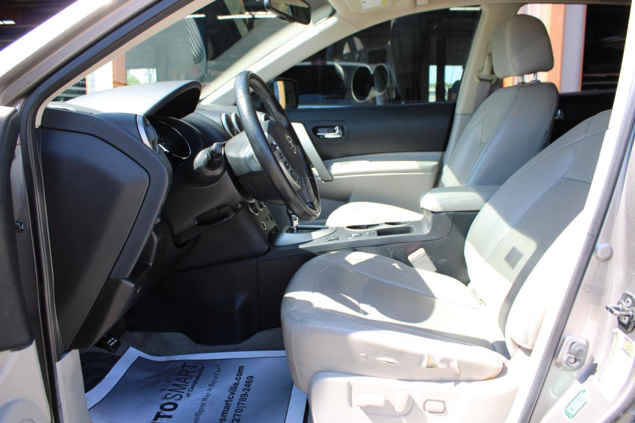 Used 2013 Nissan Rogue SL FWD image 16