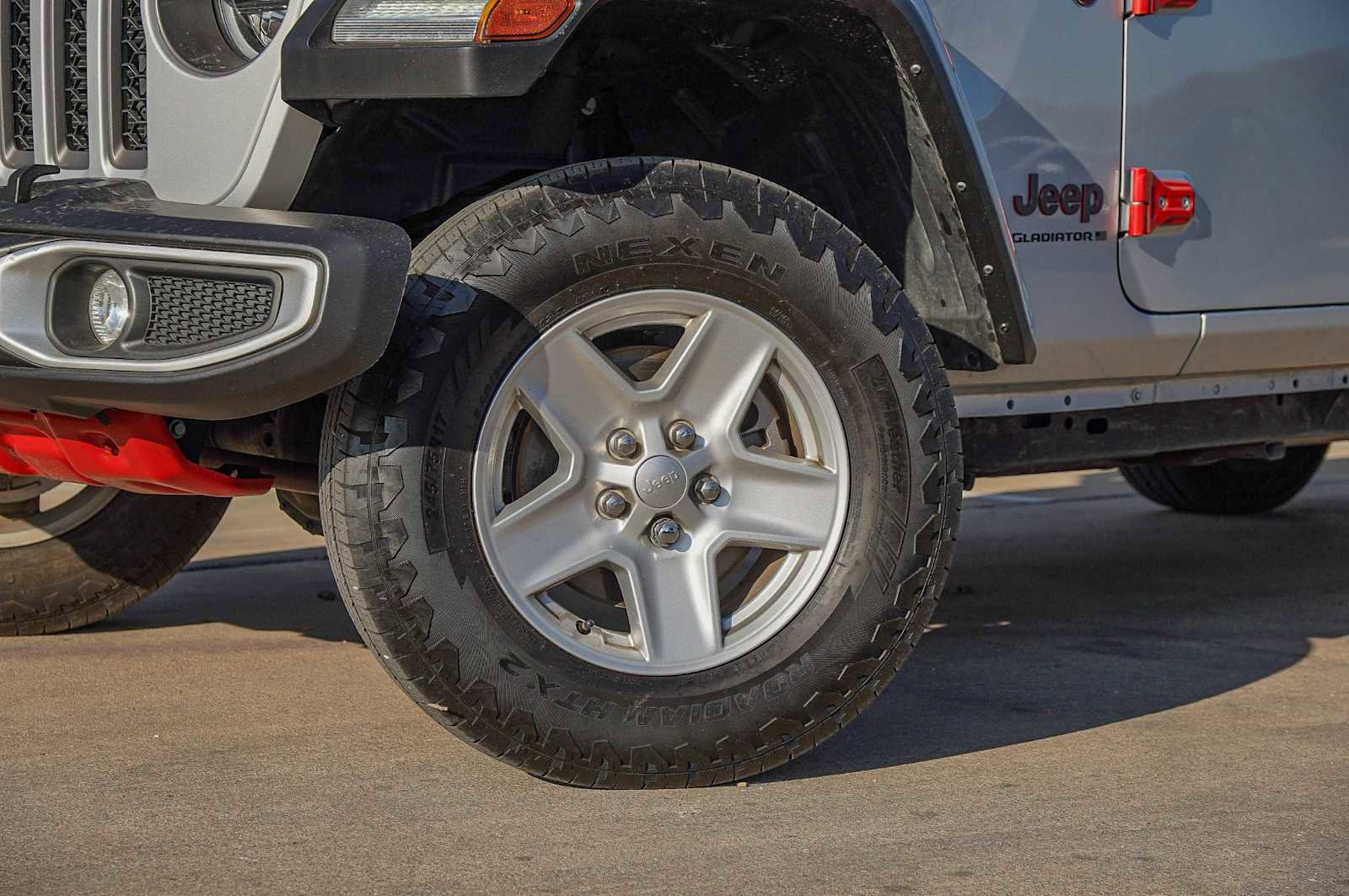 Used 2023 Jeep Gladiator Rubicon w/ LED Lighting Group image 2