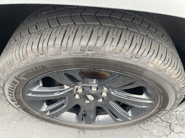 Used 2015 Cadillac Escalade ESV Premium AWD/4WD image 14