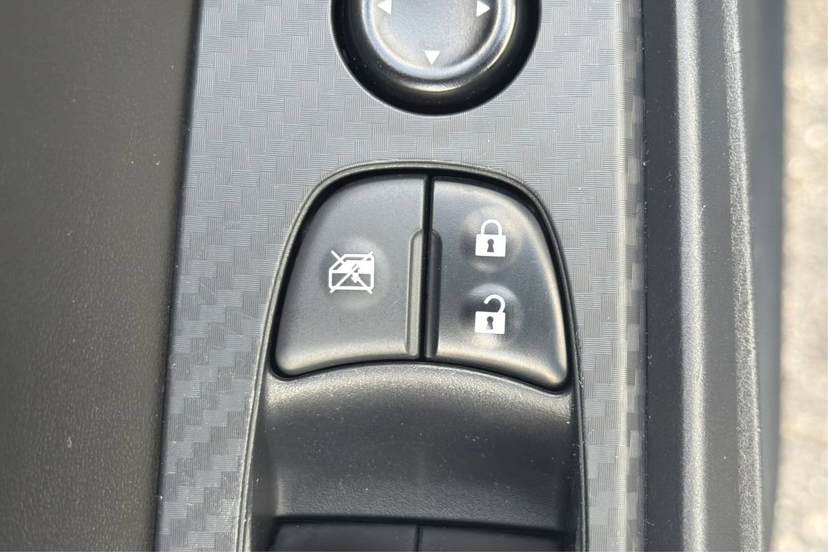 Used 2020 Nissan Sentra SV FWD image 35
