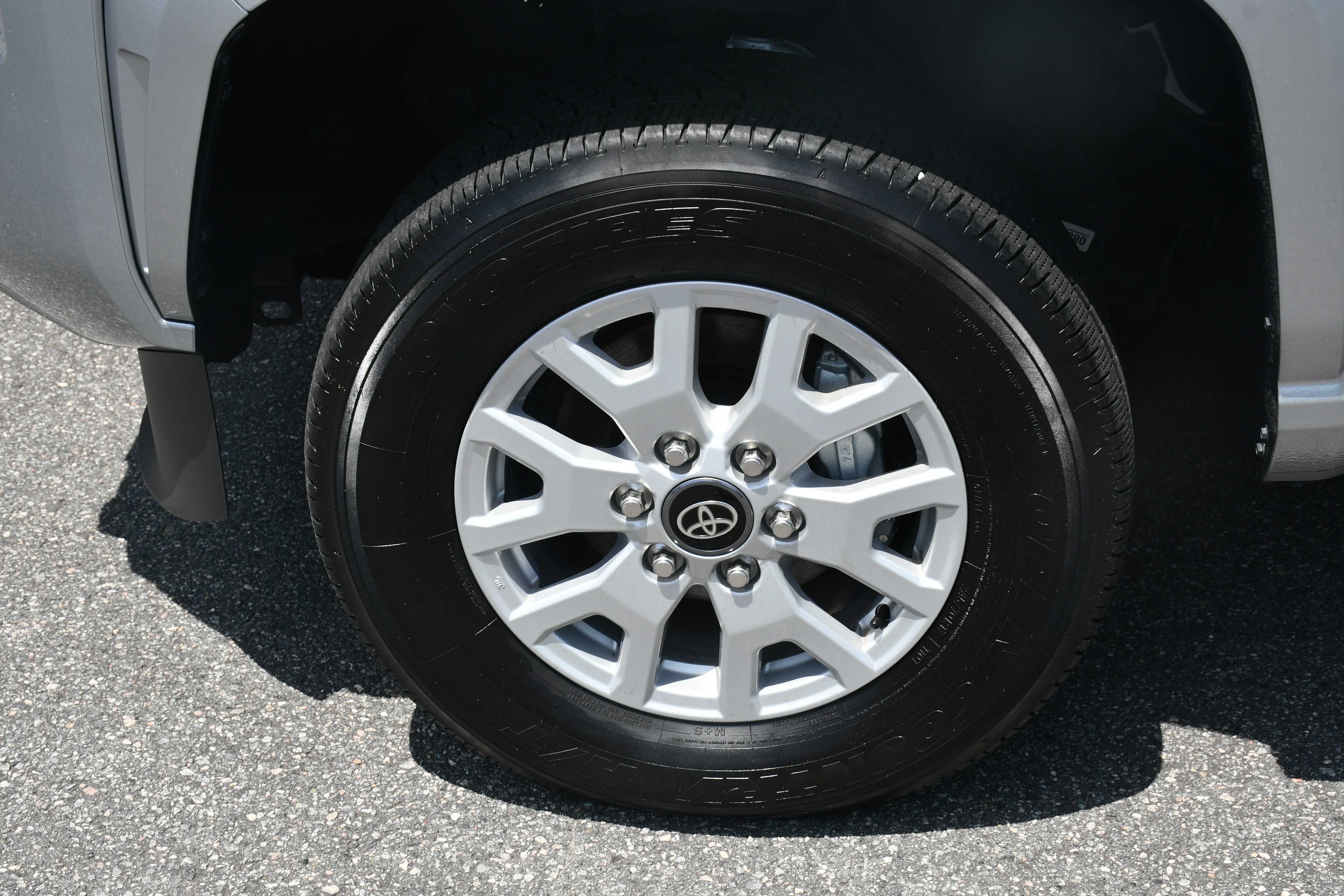 Used 2025 Toyota Tacoma SR AWD/4WD image 20