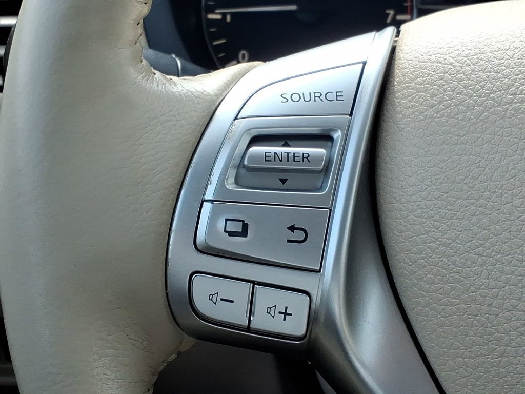 Used 2018 Nissan Altima 2.5 SV w/ 2.5 SV Technology Package FWD image 13