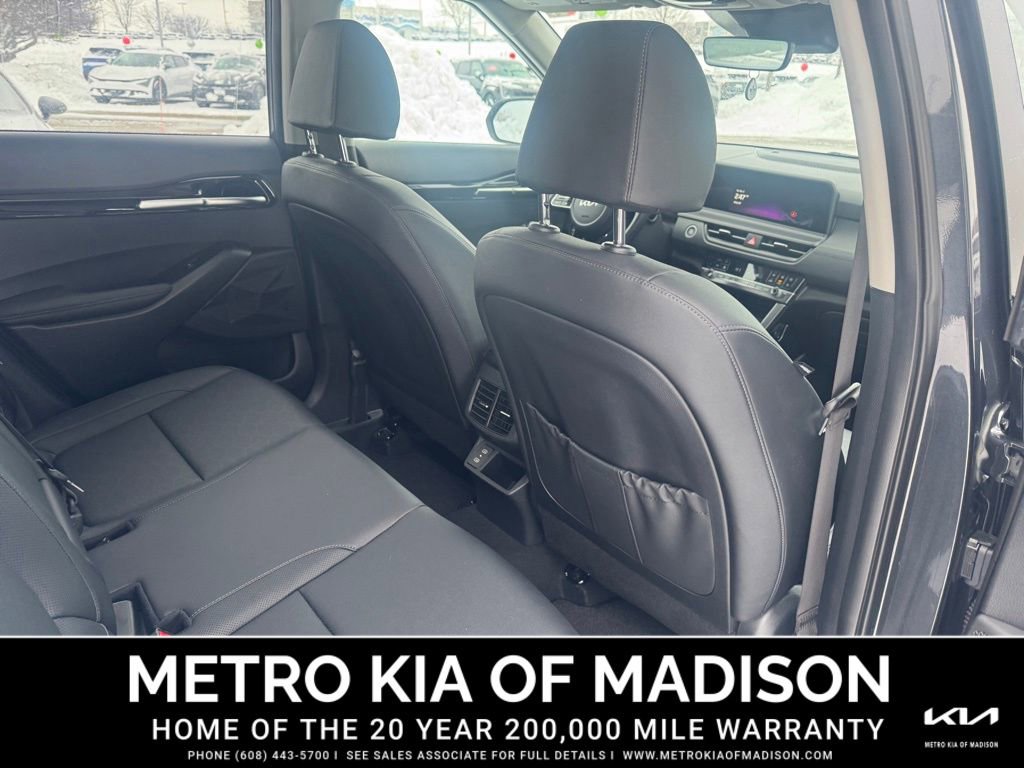 Used 2025 Kia Seltos SX image 31