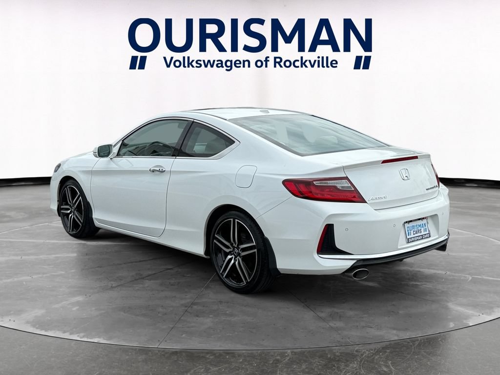 Used 2016 Honda Accord Touring image 4