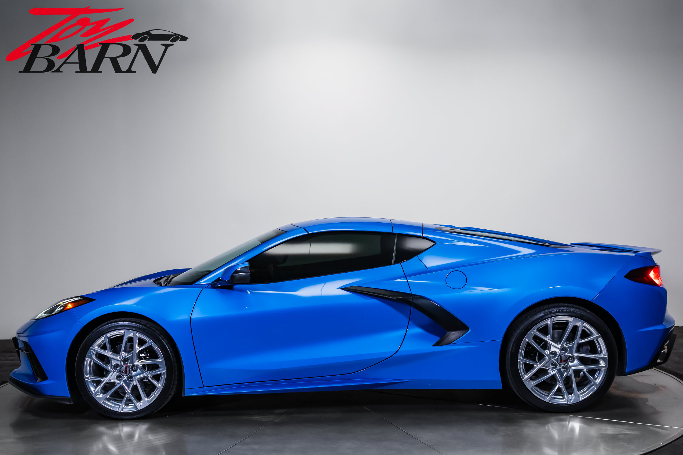 Used 2024 Chevrolet Corvette Stingray Coupe w/ 1LT RWD image 10