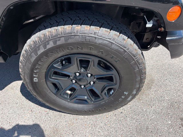 Used 2016 Jeep Wrangler Unlimited Sahara AWD/4WD image 21