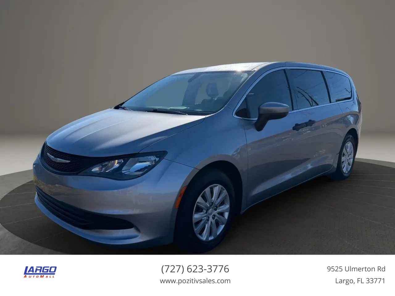 Used 2018 Chrysler Pacifica L image 1