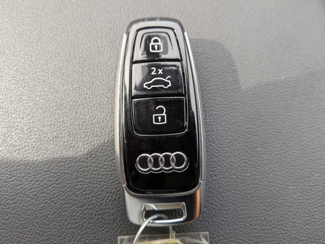 Used 2025 Audi Q7 3.0T Premium Plus image 32
