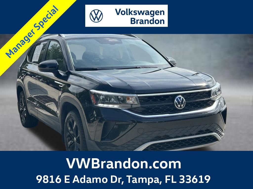 Certified 2023 Volkswagen Taos SE w/ Panoramic Sunroof Package FWD 360° Tour
