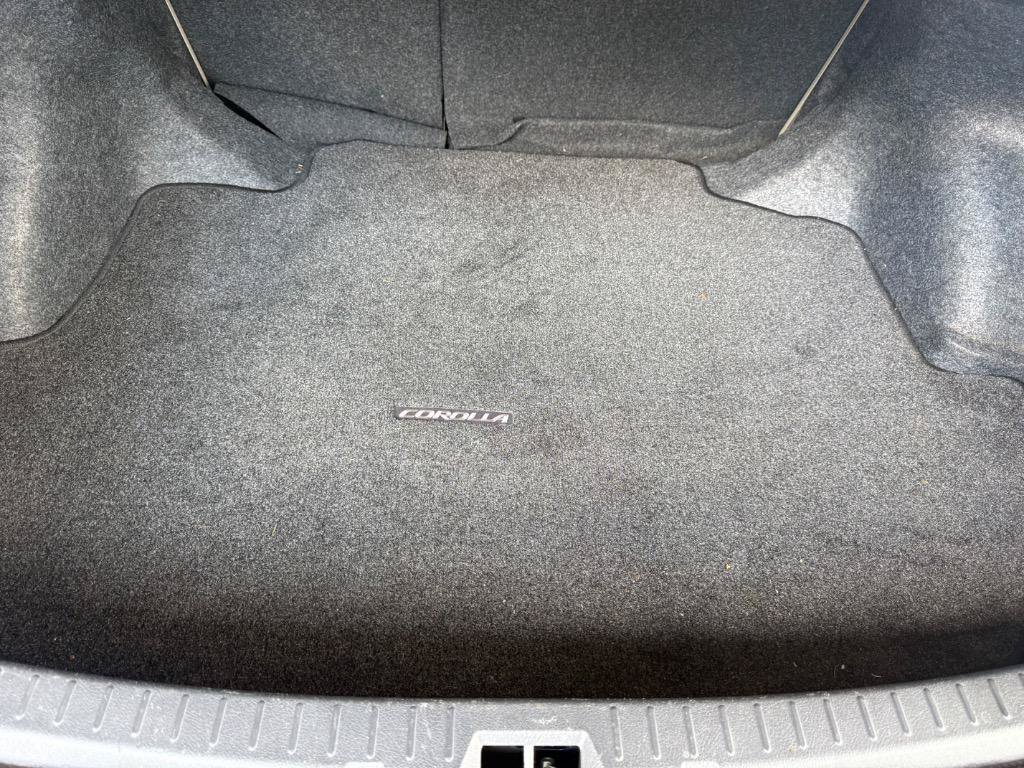 Used 2013 Toyota Corolla L FWD image 38