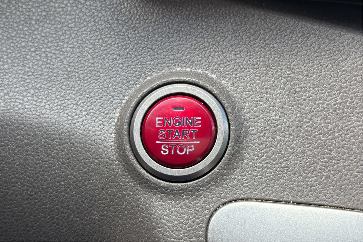 Used 2015 Honda Odyssey Touring Elite image 34