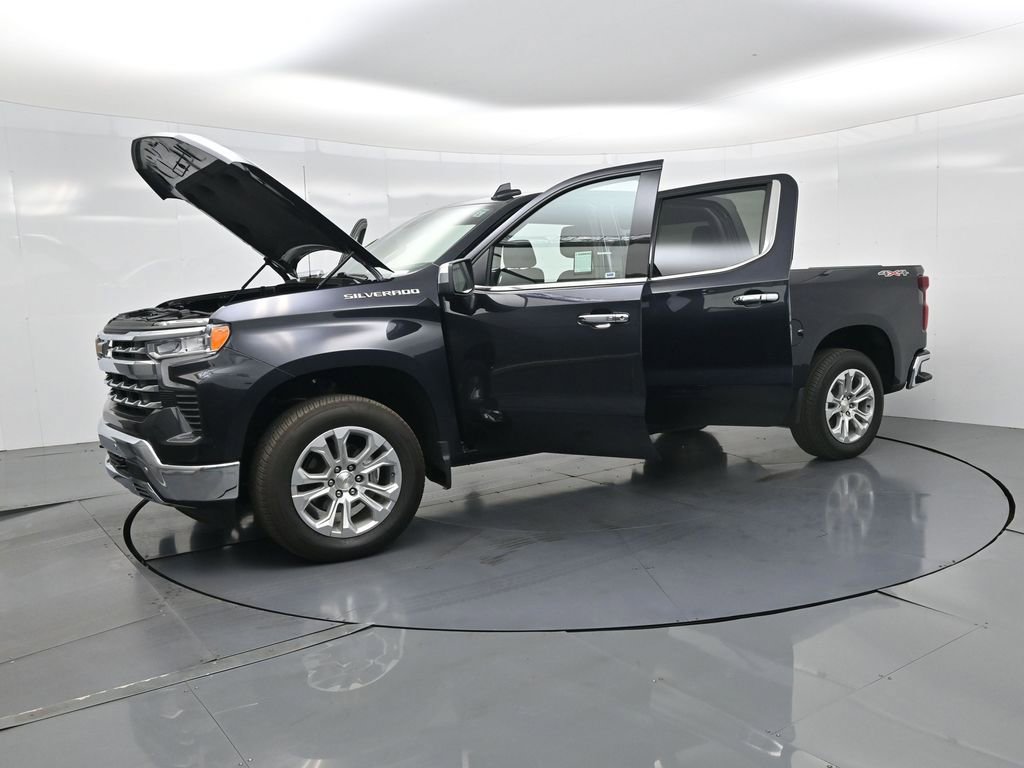 Used 2024 Chevrolet Silverado 1500 LTZ image 32