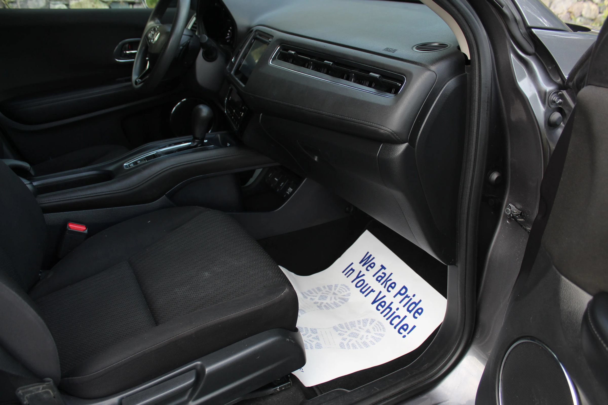 Used 2018 Honda HR-V EX image 17
