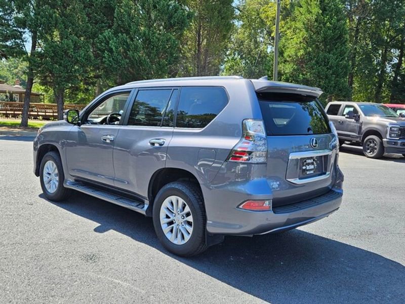 Used 2021 Lexus GX 460 Premium image 11