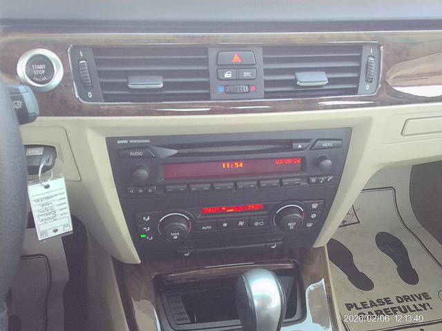 Used 2006 BMW 330i Sedan image 13