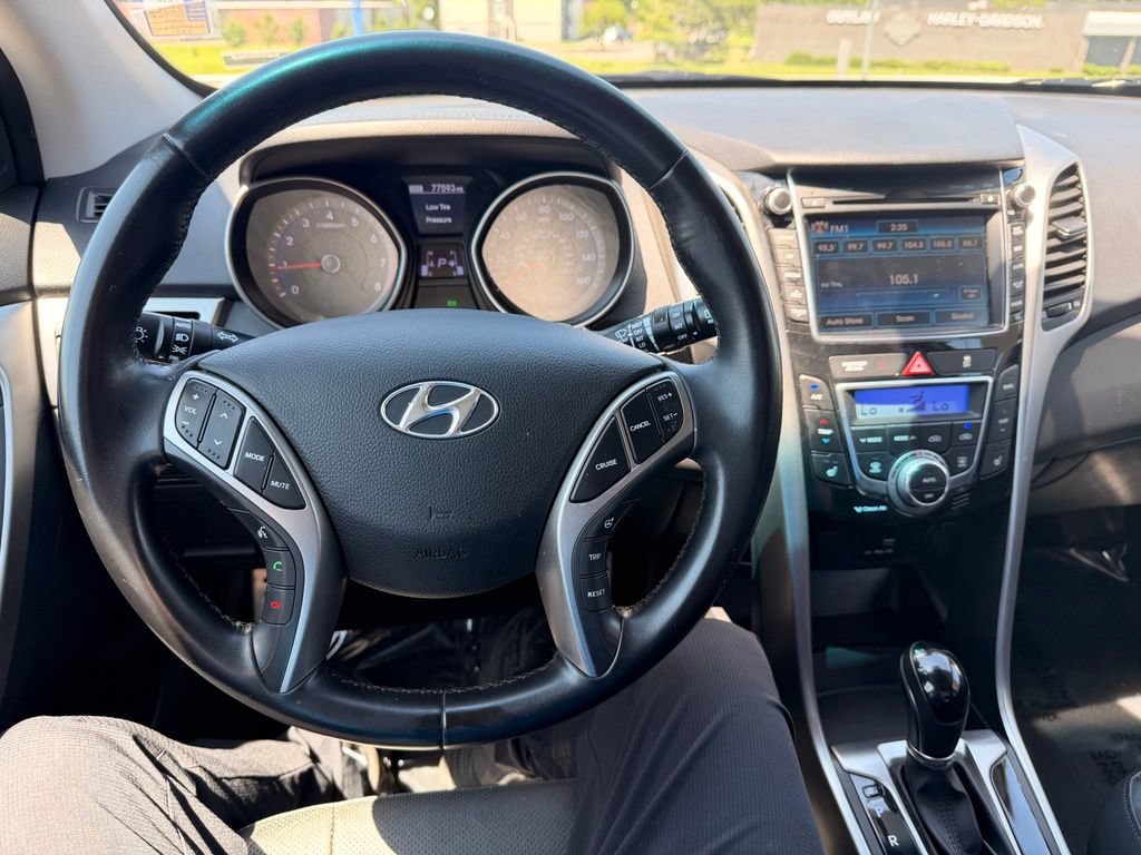 Used 2015 Hyundai Elantra GT w/ Option Group 03 FWD image 10