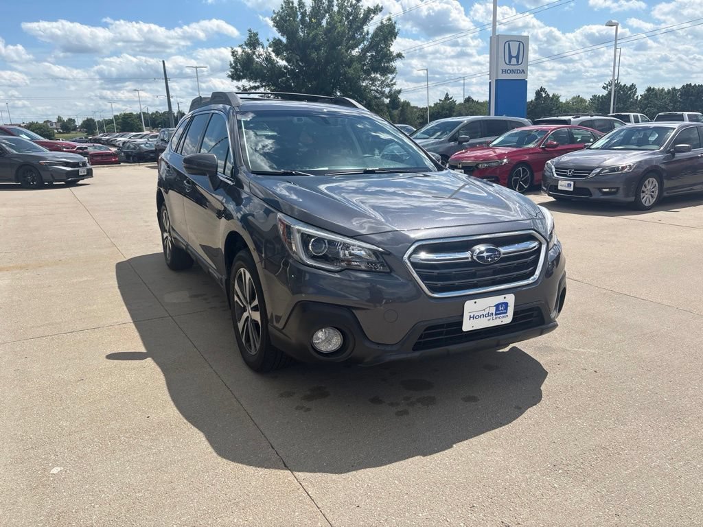 Used 2019 Subaru Outback 2.5i Limited AWD/4WD image 3