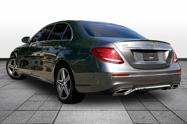 Used 2017 Mercedes-Benz E 300 4MATIC image 4