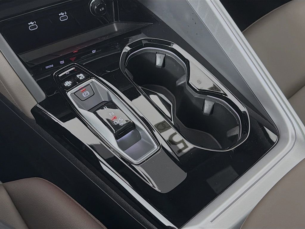 Certified 2025 Audi Q5 Premium w/ Convenience Package image 17