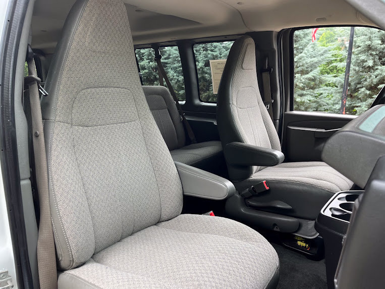 Used 2018 Chevrolet Express 2500 LT w/ LT Preferred Equipment Group RWD image 39