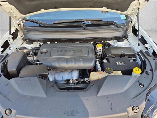 Used 2020 Jeep Cherokee Latitude FWD image 23