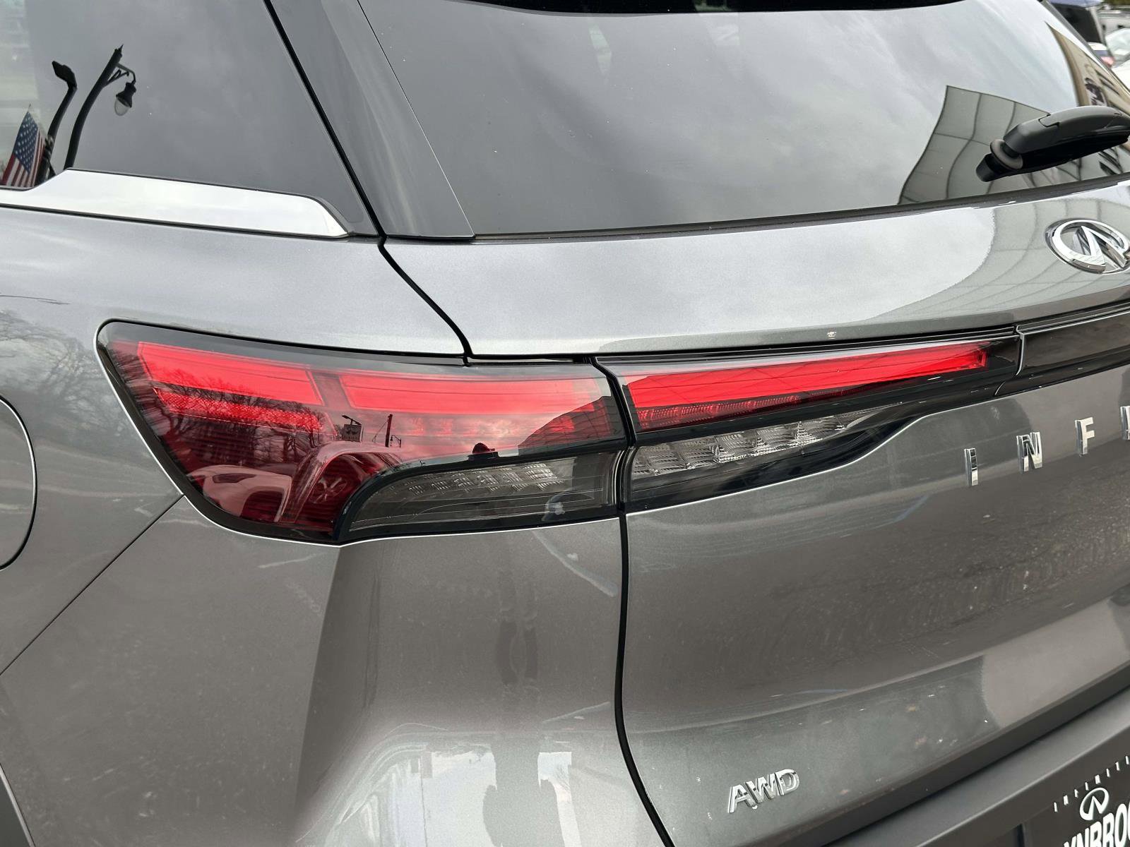 Used 2025 INFINITI QX60 Luxe image 8