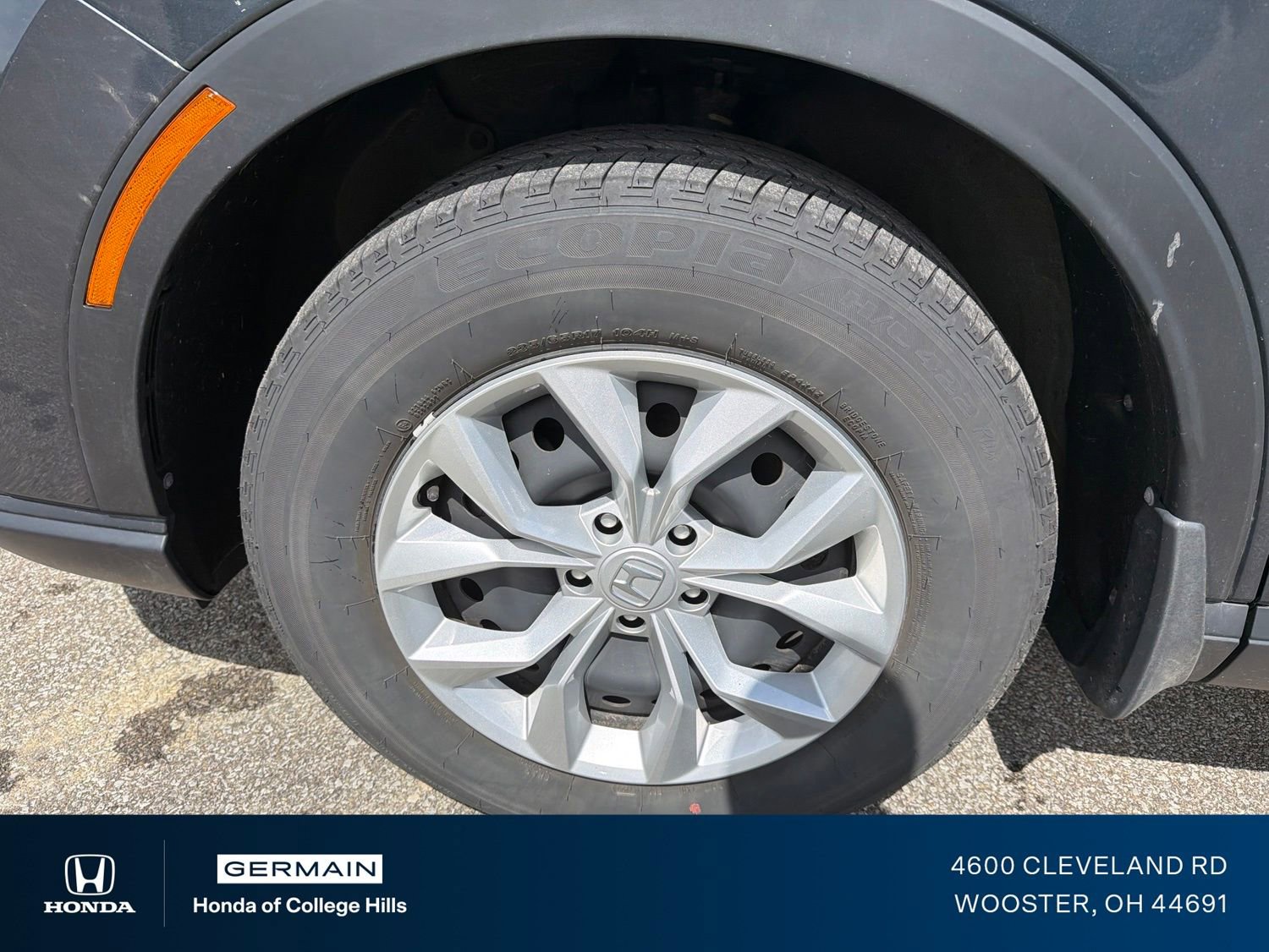 Used 2024 Honda CR-V LX image 11