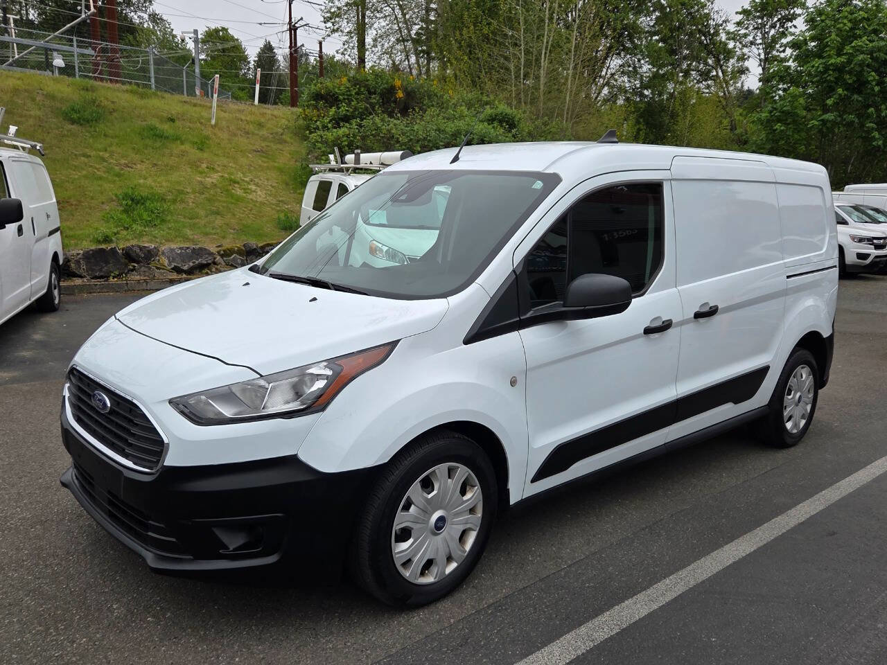 Used 2023 Ford Transit Connect XL FWD image 3