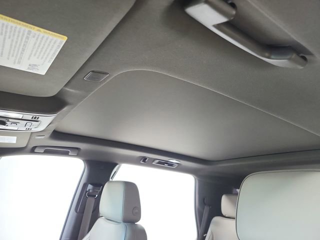 Used 2021 GMC Yukon SLT w/ SLT Luxury Plus Package AWD/4WD image 22