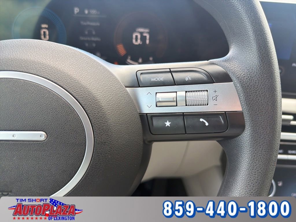 Used 2025 Hyundai Tucson SEL AWD/4WD image 23
