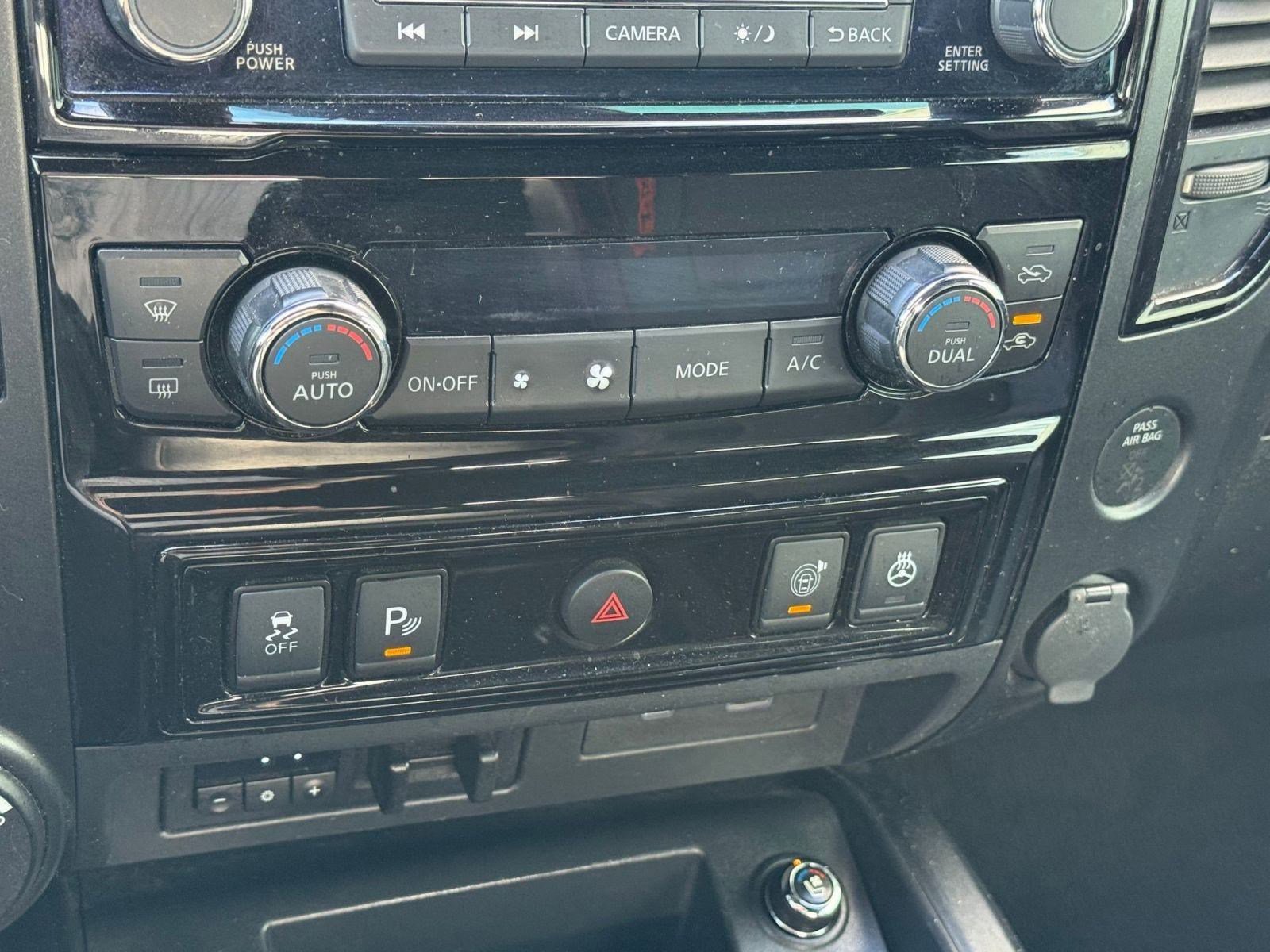 Used 2021 Nissan Titan PRO-4X w/ Pro-4x Convenience Package image 17