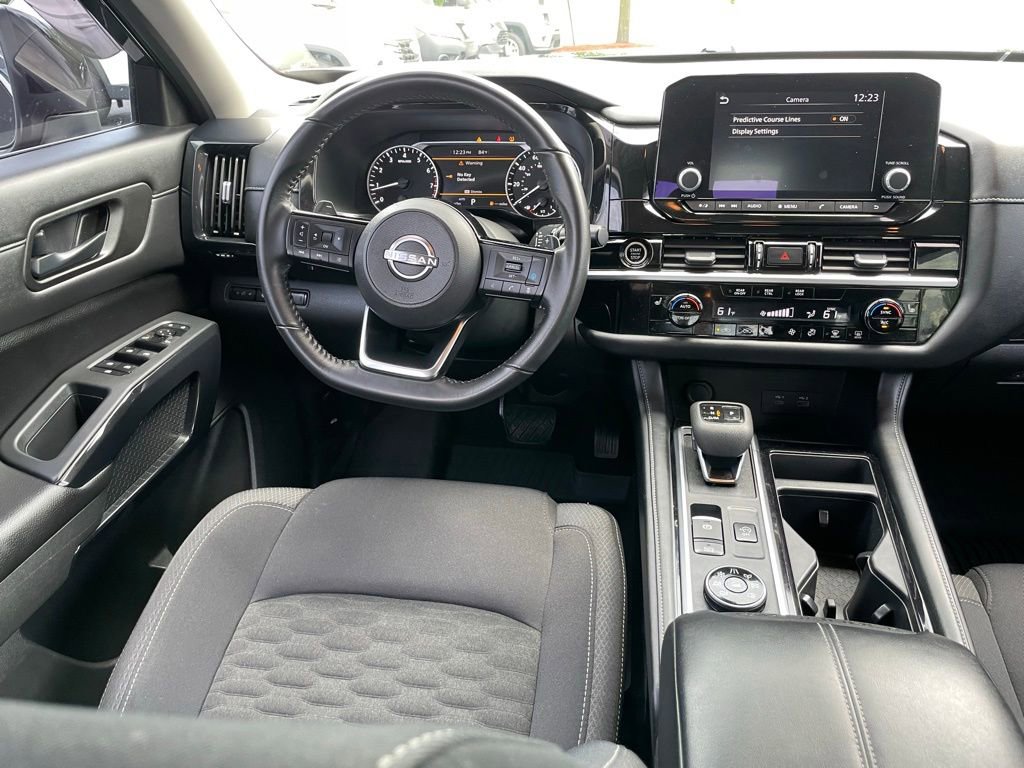 Certified 2024 Nissan Pathfinder SV AWD/4WD image 11